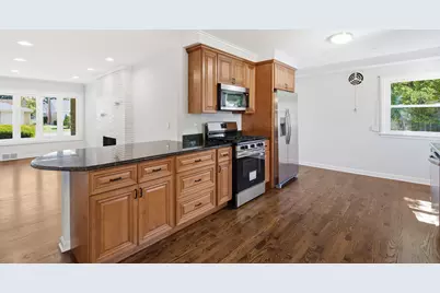 5022 Fargo Avenue, Skokie, IL 60077 - Photo 10