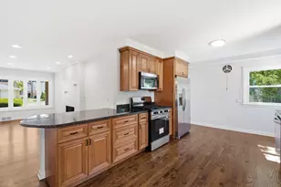 5022 Fargo Ave, Skokie, IL 60077 - Photo 10