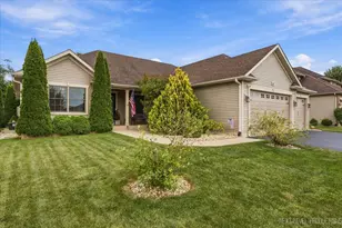 867 Greenfield Turn, Yorkville, IL 60560 - Photo 2