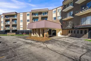 9820 S Pulaski Rd, Oak Lawn, IL 60453 - Photo 1
