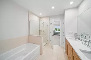 1000 Village Center Dr, Burr Ridge, IL 60527 - Photo 16