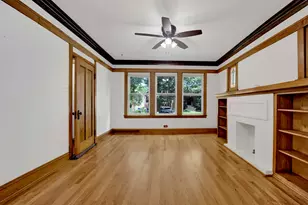 2419 W Berenice Ave, Chicago, IL 60618 - Photo 2