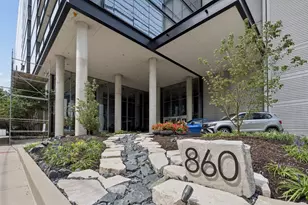 860 W Blackhawk St, Chicago, IL 60642 - Photo 2