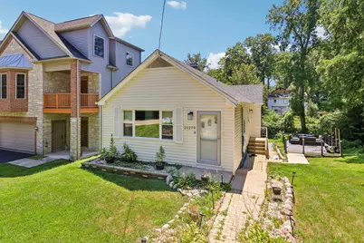 21279 W Shady Lane, Lake Zurich, IL 60047 - Photo 2