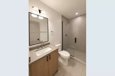 1333 W Estes Avenue #2A, Chicago, IL 60626 - Photo 16
