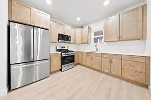 387 S Evergreen Ave, Kankakee, IL 60901 - Photo 12
