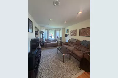 5120 Sherwin Avenue, Skokie, IL 60077 - Photo 2