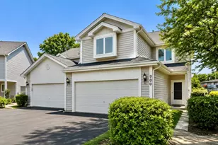 900 Ashley Ct, Westmont, IL 60559 - Photo 1