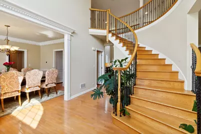 391 Lake Run Lane, North Aurora, IL 60542 - Photo 4