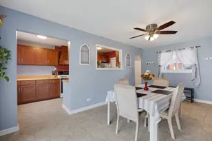 1406 Glen Hill Dr, Glendale Heights, IL 60139 - Photo 6