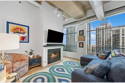 125 E 13th Street #1307, Chicago, IL 60605 - Photo 2