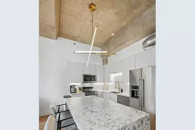 125 E 13th Street #1307, Chicago, IL 60605 - Photo 6