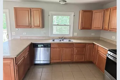223 Indian Trail, Lake in the Hills, IL 60156 - Photo 4