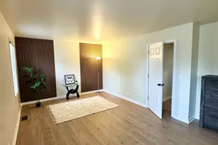 328 Ottawa Dr, Bolingbrook, IL 60440 - Photo 8