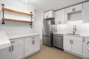 [Address not provided], Lisle, IL 60532 - Photo 16