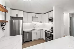[Address not provided], Lisle, IL 60532 - Photo 20