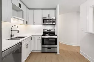 [Address not provided], Lisle, IL 60532 - Photo 18