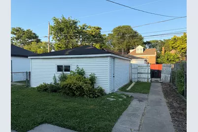 8753 S Laflin Street, Chicago, IL 60620 - Photo 16