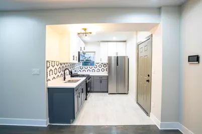 7948 S Evans Avenue #2M, Chicago, IL 60619 - Photo 6