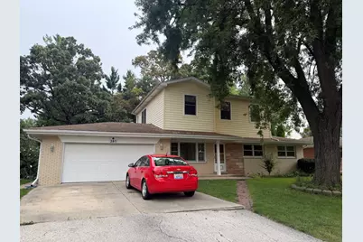 285 E Montrose Avenue, Wood Dale, IL 60191 - Photo 2