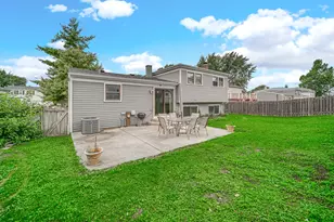 915 Wampum Ct, Carol Stream, IL 60188 - Photo 22