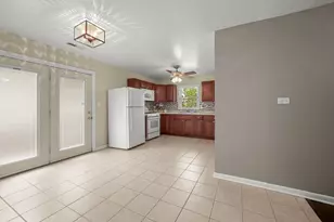 17550 Winston Ct, Country Club Hills, IL 60478 - Photo 6