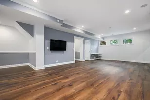 3713 N Ashland Ave, Chicago, IL 60613 - Photo 16