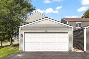 1010 Symphony Dr, Aurora, IL 60504 - Photo 30