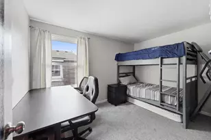 1784 Queensbury Cir, Hoffman Estates, IL 60169 - Photo 20