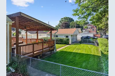 5800 Crain Street, Morton Grove, IL 60053 - Photo 6
