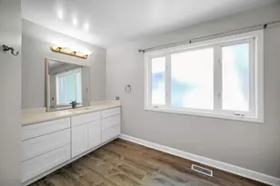 2518 W Adamsway Dr, Aurora, IL 60502 - Photo 24