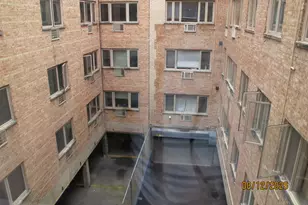 426 W Barry Ave, Chicago, IL 60657 - Photo 10