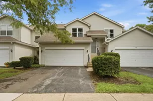182 Aspen Ct, North Aurora, IL 60542 - Photo 2