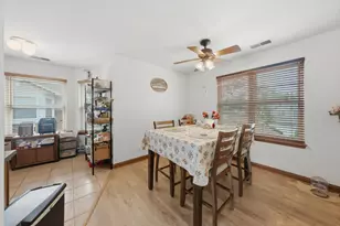 182 Aspen Ct, North Aurora, IL 60542 - Photo 6