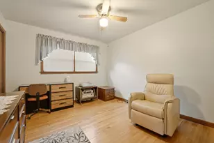11607 S Ave J, Chicago, IL 60617 - Photo 14