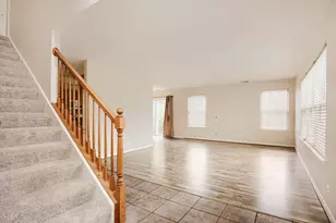 17426 Jordan Ln, Lockport, IL 60441 - Photo 2