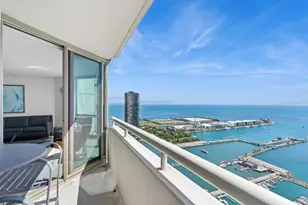 195 N Harbor Dr, Chicago, IL 60601 - Photo 2