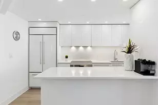 195 N Harbor Dr, Chicago, IL 60601 - Photo 6