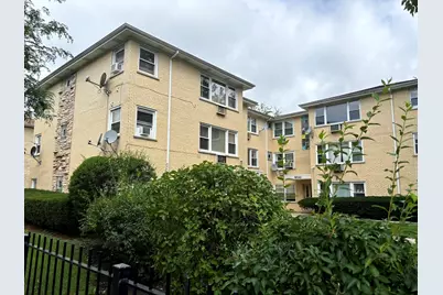 5700 W Montrose Avenue #1-C, Chicago, IL 60634 - Photo 2