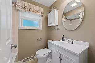606 Banbury Ct, Roselle, IL 60172 - Photo 18