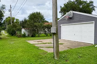 906 Van Buren St, Streator, IL 61364 - Photo 20