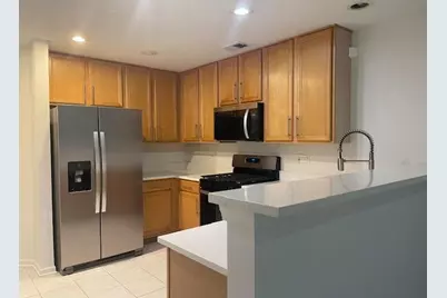 2379 Chelsea Road #6-E4, Northbrook, IL 60062 - Photo 8