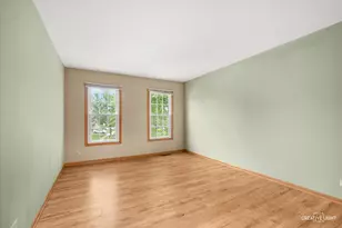 920 Fairfax Ct, Elgin, IL 60120 - Photo 12