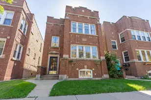 5325 W Montrose Ave, Chicago, IL 60641 - Photo 1