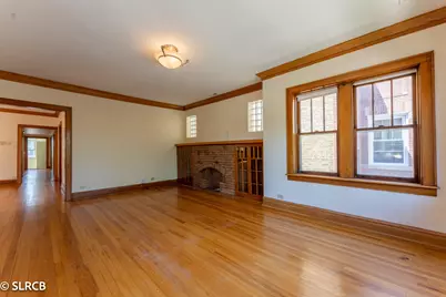 5325 W Montrose Avenue #2, Chicago, IL 60641 - Photo 18
