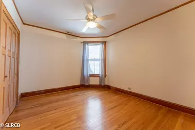5325 W Montrose Avenue #2, Chicago, IL 60641 - Photo 16