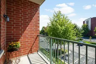 855 E 22nd St, Lombard, IL 60148 - Photo 8