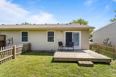 2135 Ivy Court, Champaign, IL 61821 - Photo 4
