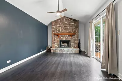 430 Shagbark Lane, Lindenhurst, IL 60046 - Photo 16