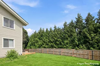430 Shagbark Lane, Lindenhurst, IL 60046 - Photo 36